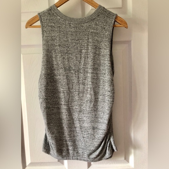 GAP sleeveless sweater - Picture 2 of 5